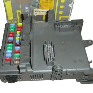 Pouze Dnes Pojistková Skříň Nový originál 8200449594 Renault Laguna 2