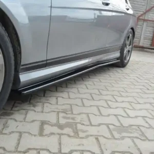 Časově Omezené Maxton Design Prahové lišty Mercedes C W204 AMG-Line - texturovaný plast ME-C-204-AMGLINE-SD1T