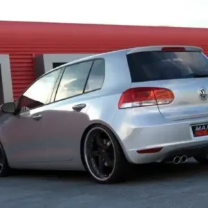 Výprodej Maxton Design Spoiler zadního nárazníku s výřezem na 1 dvojitou koncovku výfuku VW Golf VI- černý lesklý lak VW-GO-6-RS1G