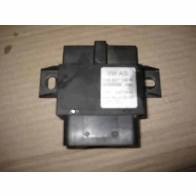 Vrácení Zdarma řídící jednotka čerpadla nádrže VW Scirocco 1K8 2,0 TDI1K8907159A