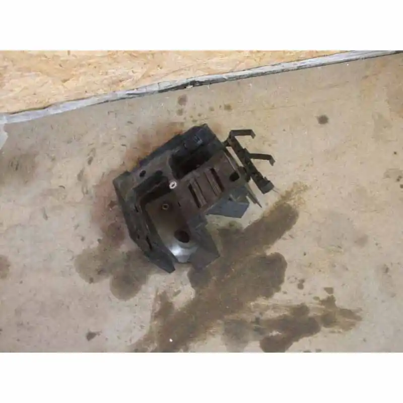 Akční Nabídka Škoda Octavia II combi držák pojistek