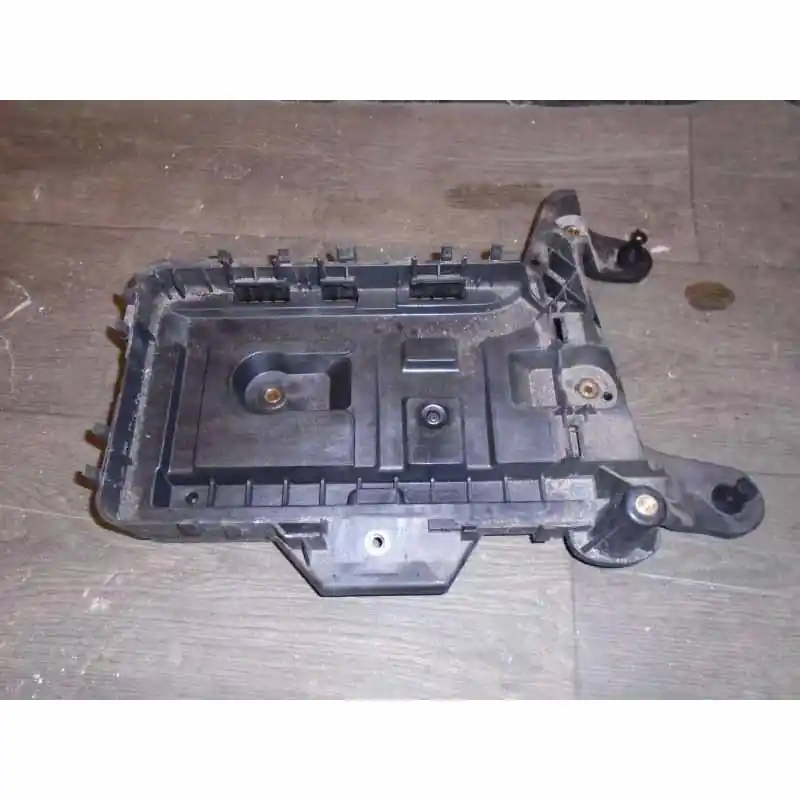 držák akumulátoru VAG1K0915333H Poslední Šance