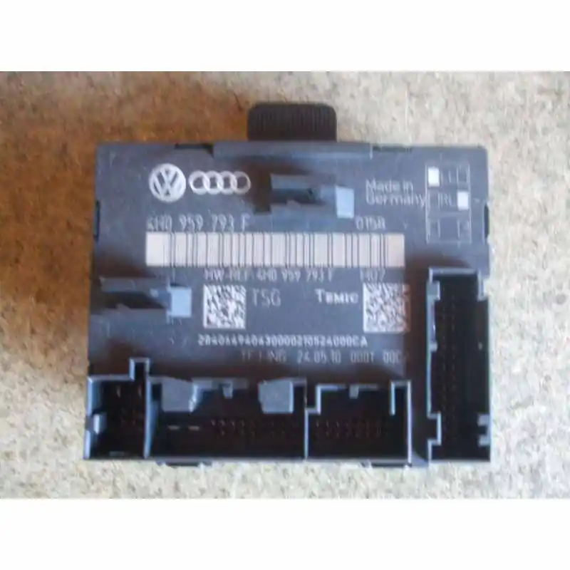 Zlevněný řídící jednotka dveří přední levá VW Touareg 7P64H0959793F