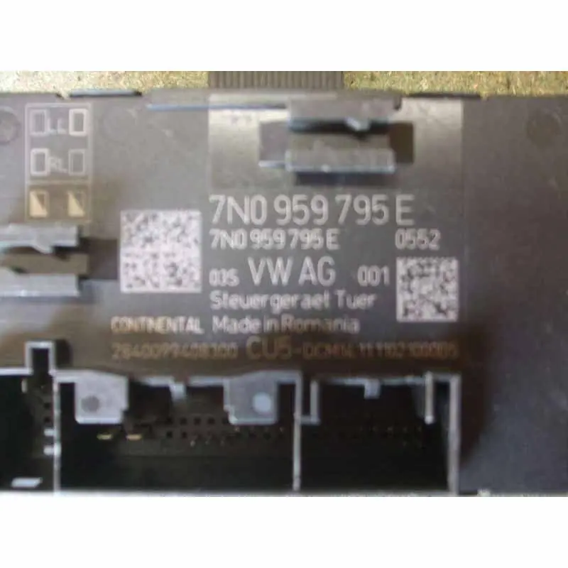 Sleva řídící jednotka zadních dveří levá/pravá ŠKODA Yeti 5L07N0959795E