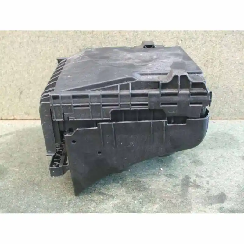 Výprodej pojistková skříňka VW Passat B7 3AA