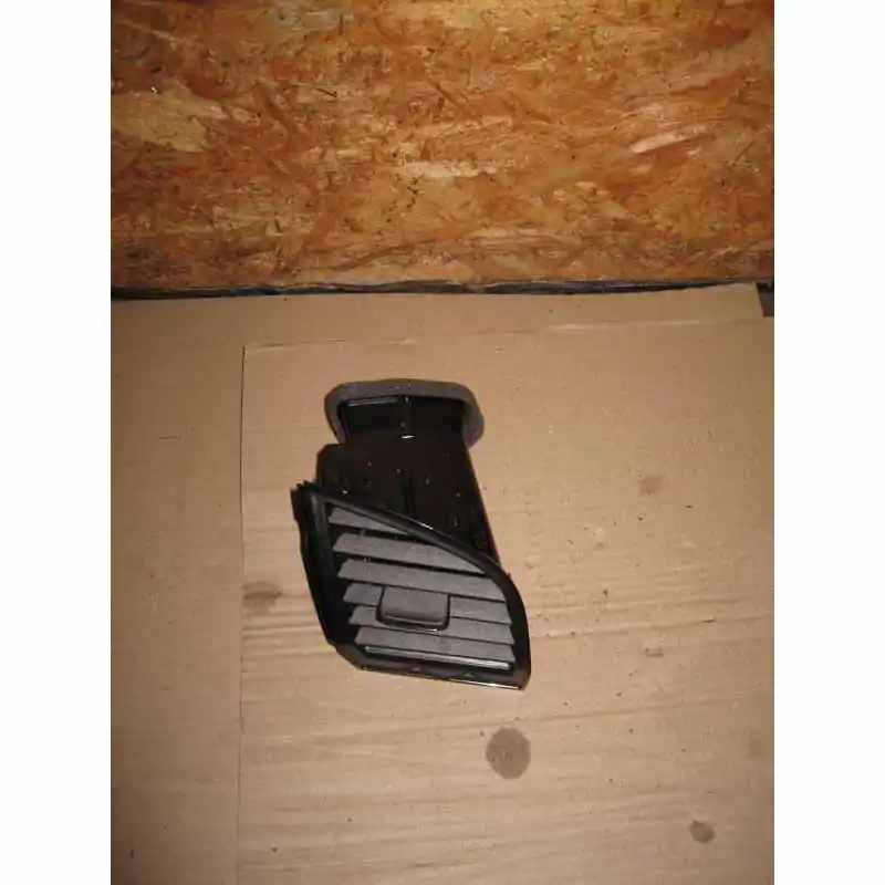 výdech ventilace pravý ŠKODA Fabia III 6V06V08197029B9 Nakupujte Hned