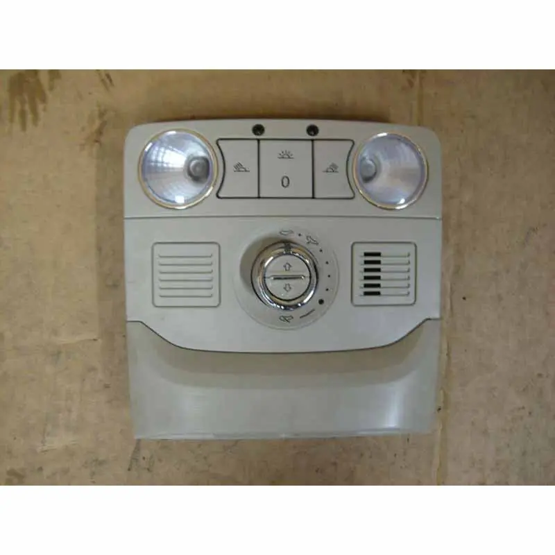 stropní světlo přední ŠKODA Octavia III 5E05E0947105C WNI Doprava Zdarma