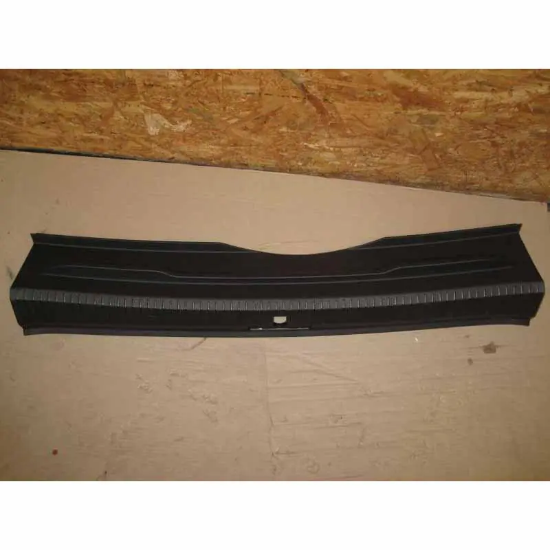 Vysoce Kvalitní kryt zámku kufru VW Golf VII 5G0 combi5G9863459