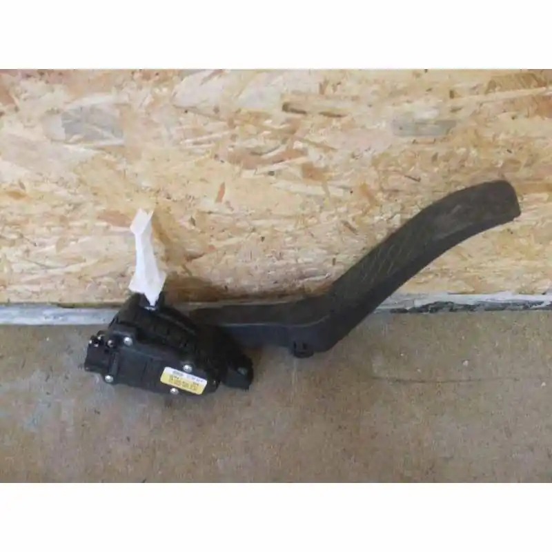 Výprodej plynový pedál VW Touareg 7P6 3.0 FSI7L0723507D