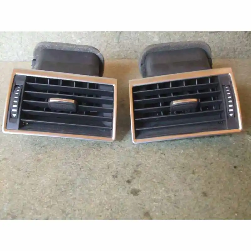 výdech ventilace pravý AUDI A8L 4E0 20094E0820902 Sleva