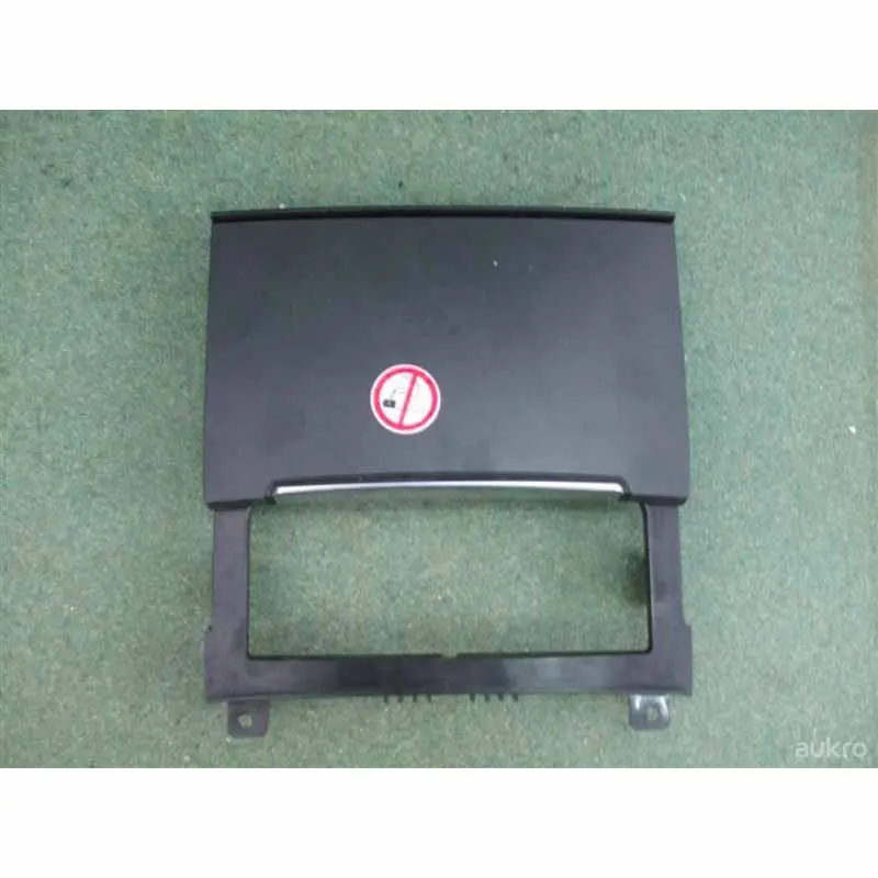 Víkendová Akce dvířka popelníku AUDI A7