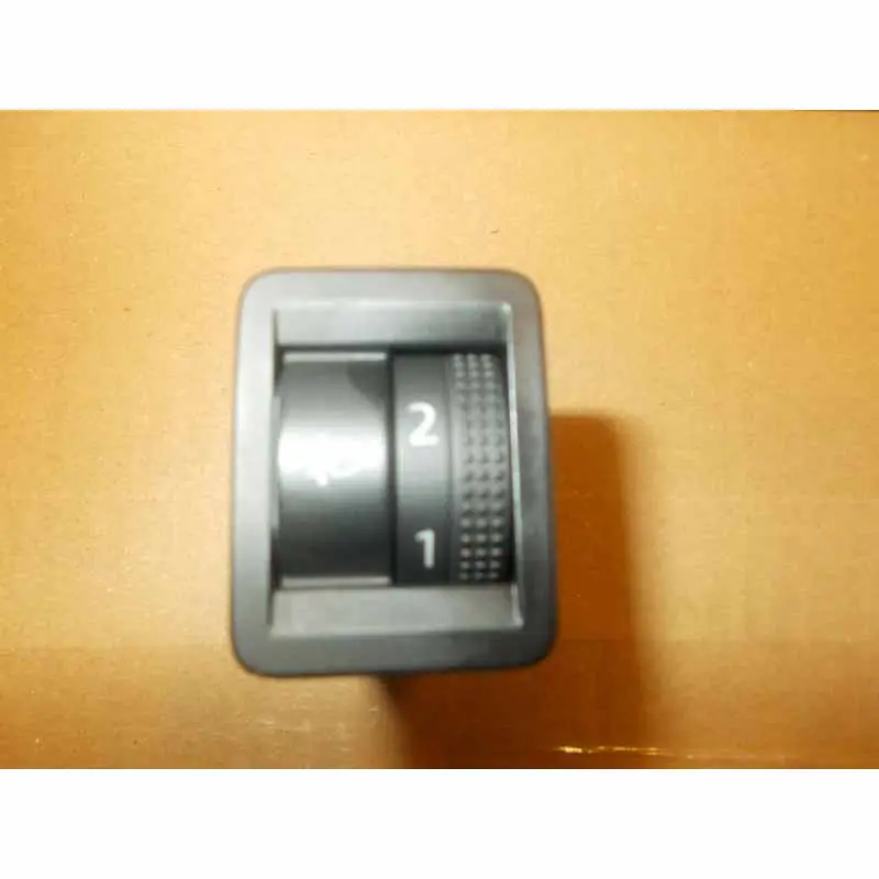 Zlevněný regulátor osvětlení VAG6C0941333