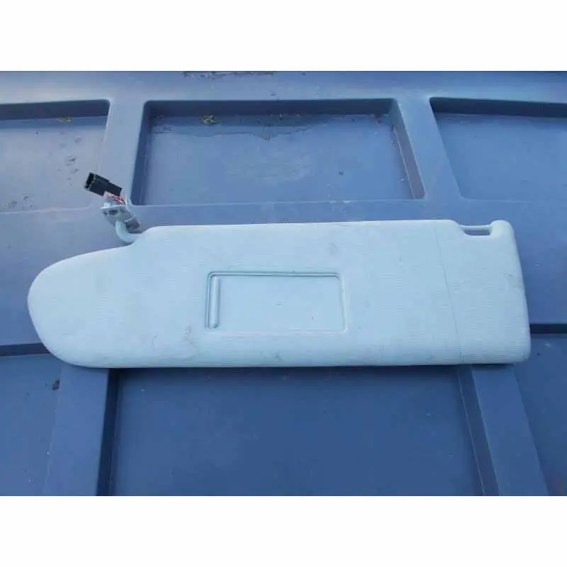 sluneční clona levá VAG7H5857551B2F4 Ověřený