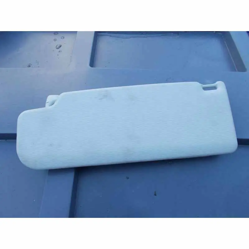 Odeslání Ihned sluneční clona pravá VAG1K8857552A2F4