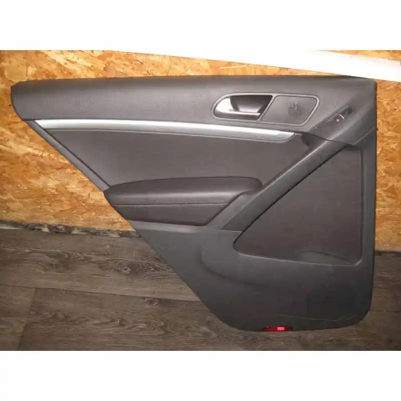 Bezpečná Platba tapecírunk dveří levý zadní VW Tiguan 5N0 lift