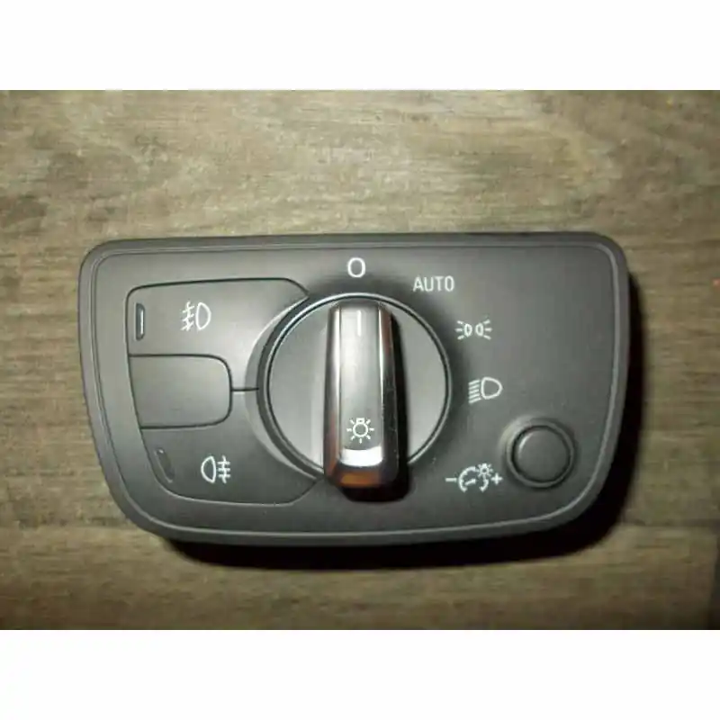 Cenová Bomba spínač světel AUDI A6 4G04G0941531