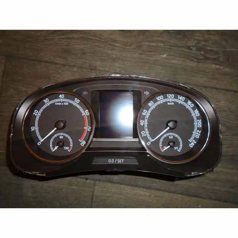 Akce přístroje ŠKODA Rapid lift 5JA 1,0 TSi5JA920740B