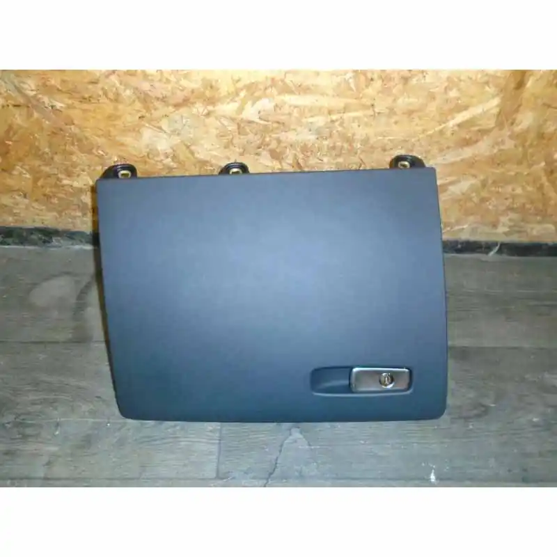 Výprodej kastlík spolujezdce AUDI Q3 8U08U1857035A6PS