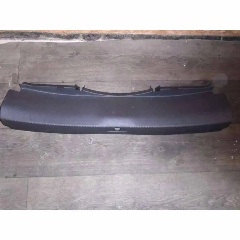 Značkový kryt zámku víka kufru AUDI A4 8W08W58634718W5863471B4PK