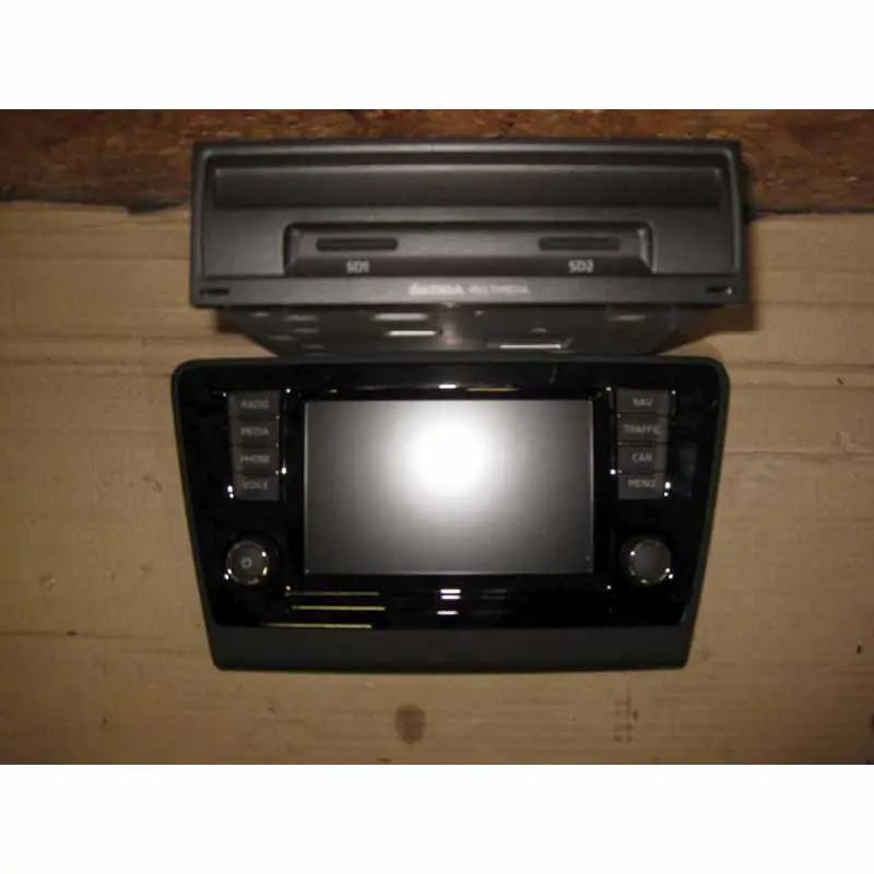 Expresní Doručení rádio + navigace (řídící jednotka a display) ŠKODA Rapid 5JA5JA919604A5Q0035864B