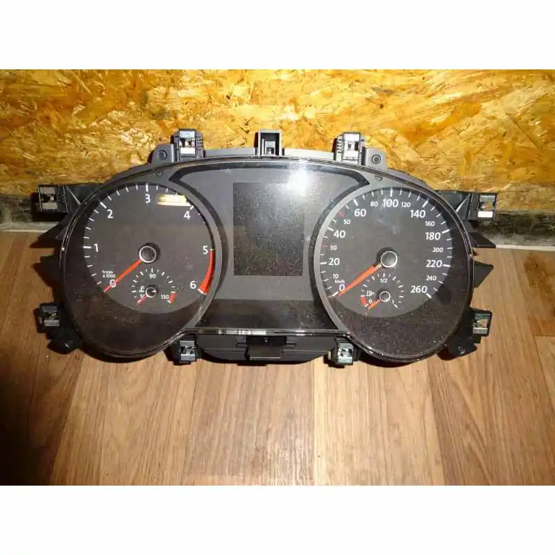 Akce přístroje VW Touran 5TA 2,0 TDi5TA9250731A