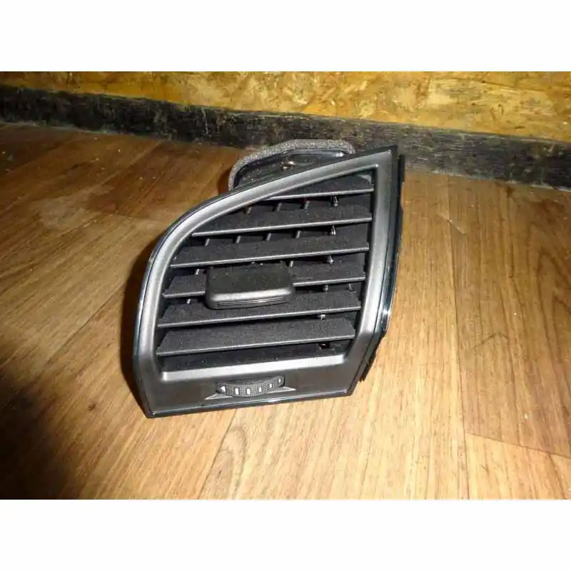 Výprodej výdech ventilace levý ŠKODA Fabia III 6V06V0819701B9B9