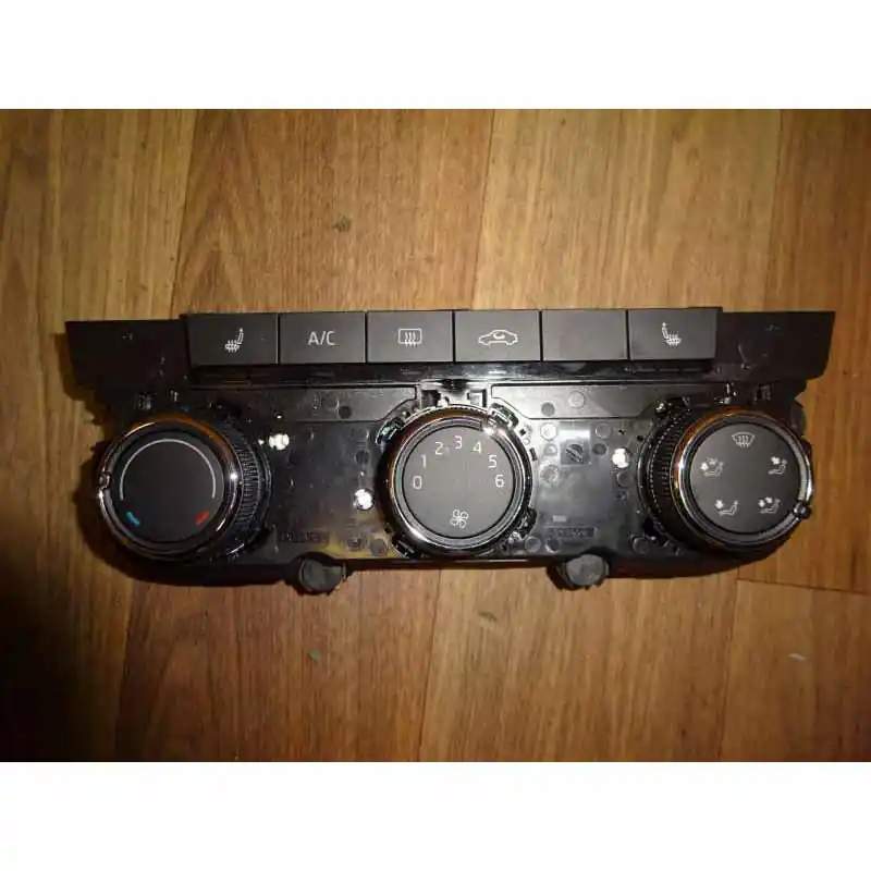 Víkendová Akce klimatronic ŠKODA Karoq 57A565820047AYMS