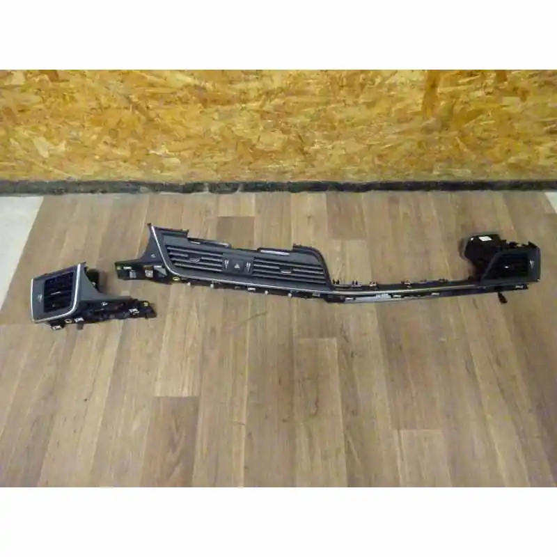 výdechy ventilace AUDI Q5 80A80B820902D80B8209016PS Must-Have