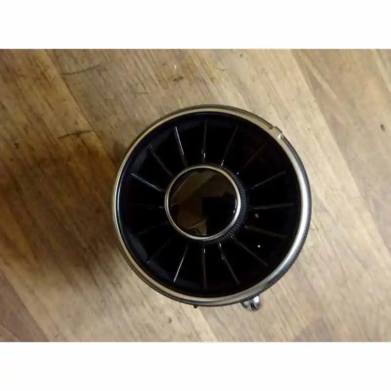 Akce výdech ventilace pravý středový AUDI TT 8S08S1820952GLV