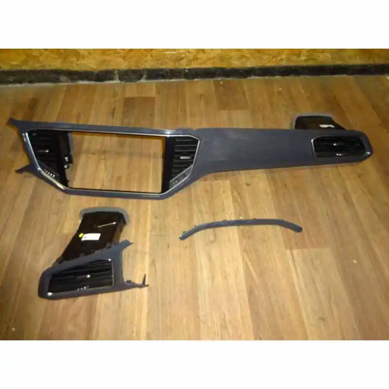 Cenová Bomba dekorace palubní desky + výdechy ventilace VW T-Roc 2GA2GA858416A RAM2GA819703