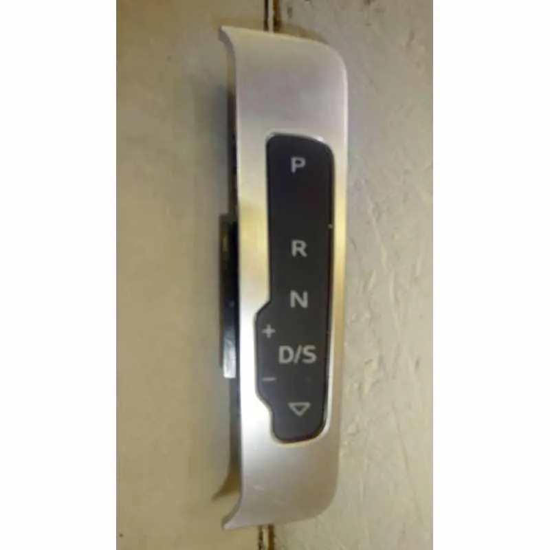 ukazatel řadící páky (řazení) DSG AUDI Q2 GA81C7134633Q7 - anglický model Finální Výprodej