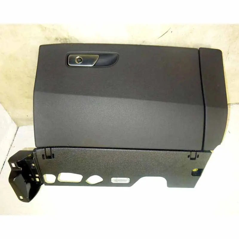 Značkový kastlík spolujezdce AUDI Q7 4M04M1857035D24A - poškozený