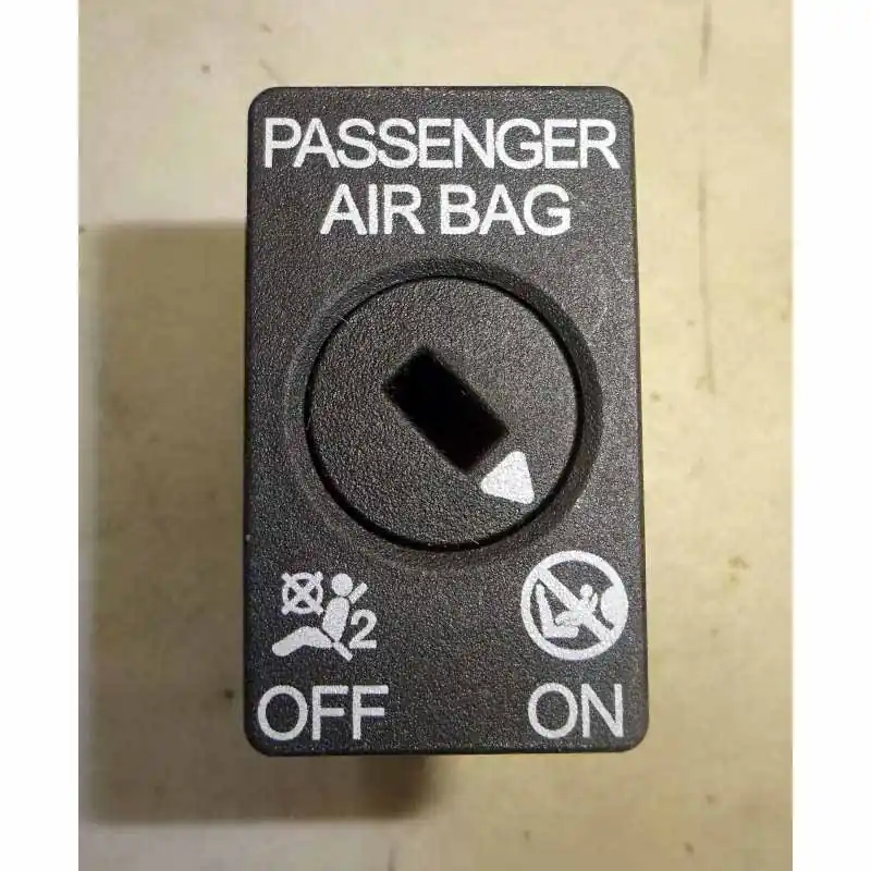 spínač pro deaktivaci airbagu VAG5Q0919237 Nízká Cena