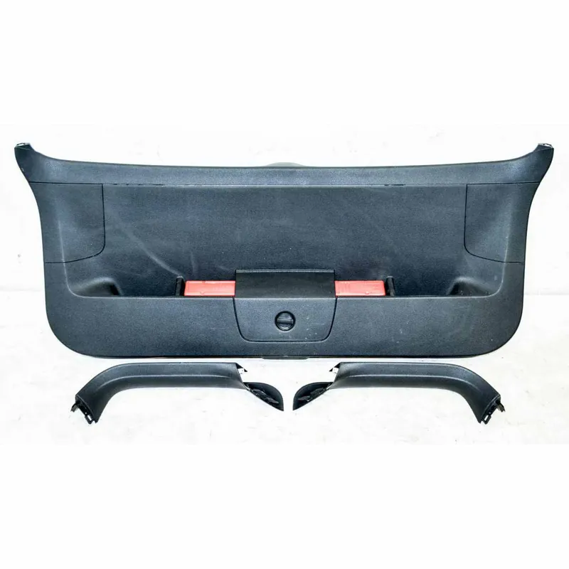 Výprodej výplň zadních pátých dveří VW Golf VII 5G0 (lift) combi5G9867605A/B 82V - poškrábaná