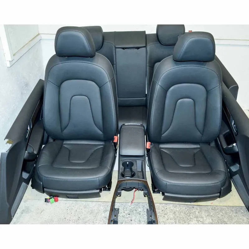 Autentický interiér - kůže, přední výhřev + panely sloupků AUDI A5 8T0 lift Sportback