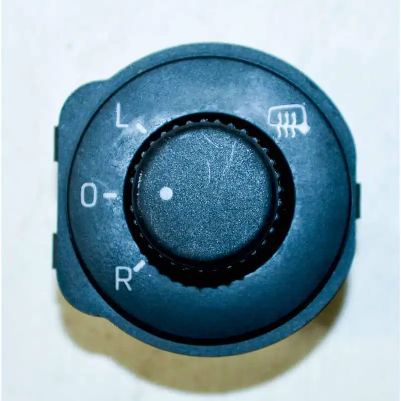 Top Prodej spínač ovládání zpětných zrcátek ŠKODA Fabia III 6V0 Rapid 5JA5JB959565REH