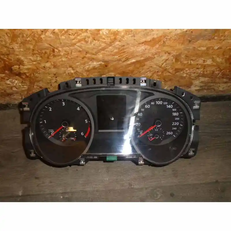 Akční Nabídka přístroje VW Passat B8 3G0 2,0 TDI3G0920751A