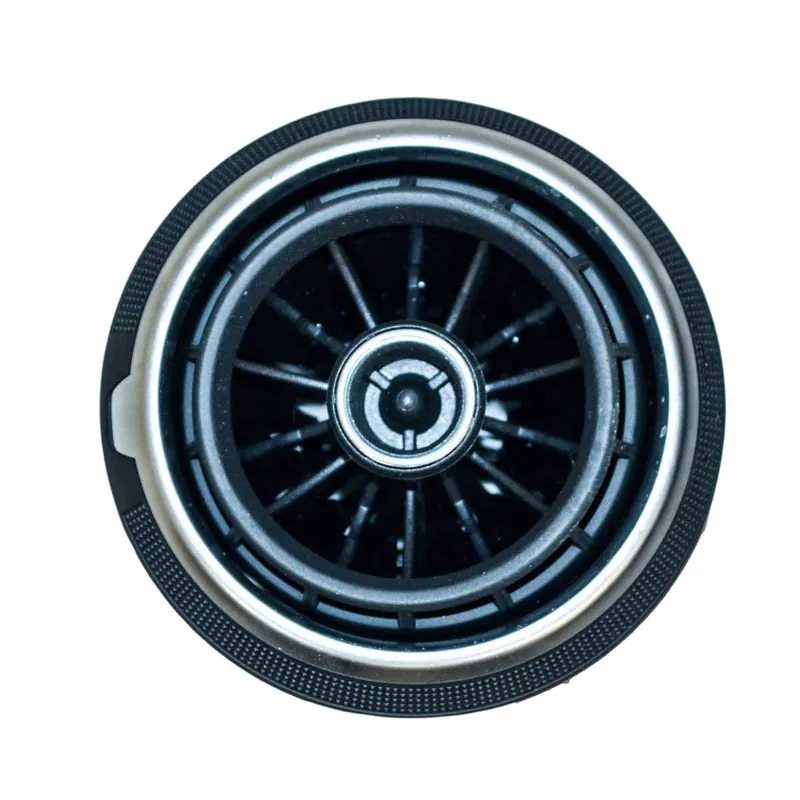 výdech ventilace levý/pravý AUDI A3 8V0 (lift)8V08209016PS Poslední Šance