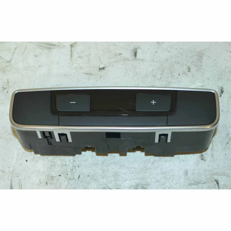 Výprodej klimatronic zadní AUDI A5 8W6 F58W0919158 - lehce poškrábaný