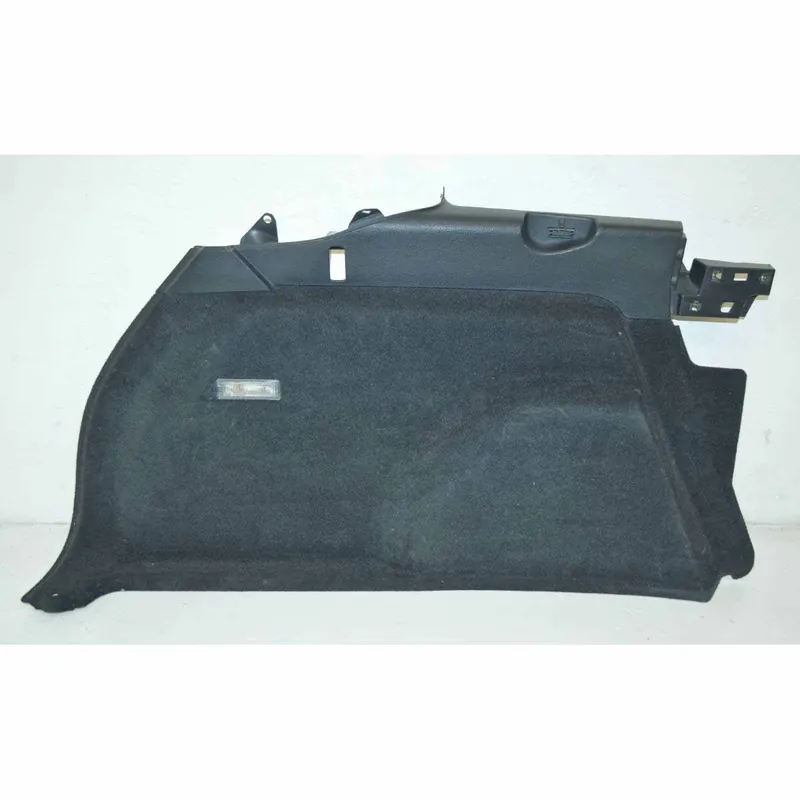 výplň kufru levá VW Touareg 7P0 (lift)7P6863819/A7P6867037FEOA - lehce poškrábaná Expresní Doručení