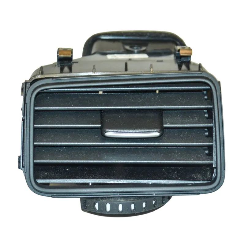 výdech ventilace levý VW Touareg 7P07P1819703A Akce