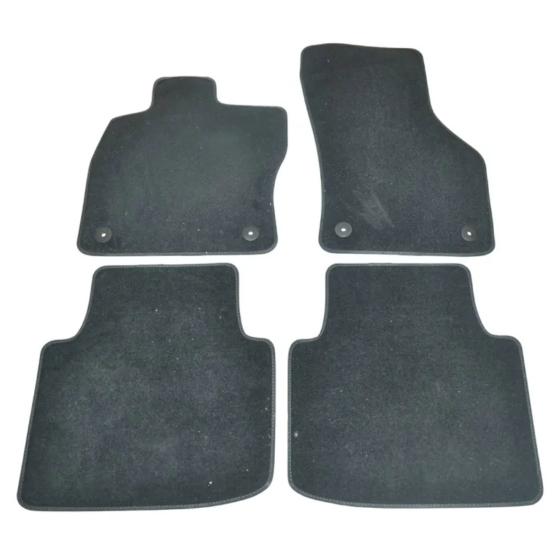 Speciální Cena koberce - sada 4 ks ŠKODA Superb III 3V03V1863011JHS