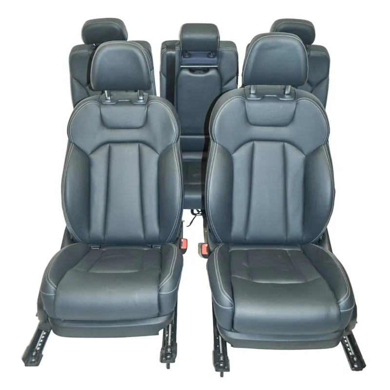 Autentický interiér - kůže, kompletní výhřev AUDI Q7 4M0 S-line - poškozený