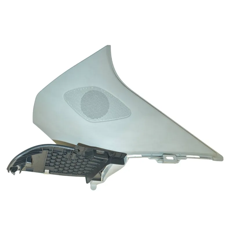 Vrácení Zdarma panel sloupku D horní pravý AUDI Q3 8U0 (lift)8U08672468U0867246A - lehce poškrábaný