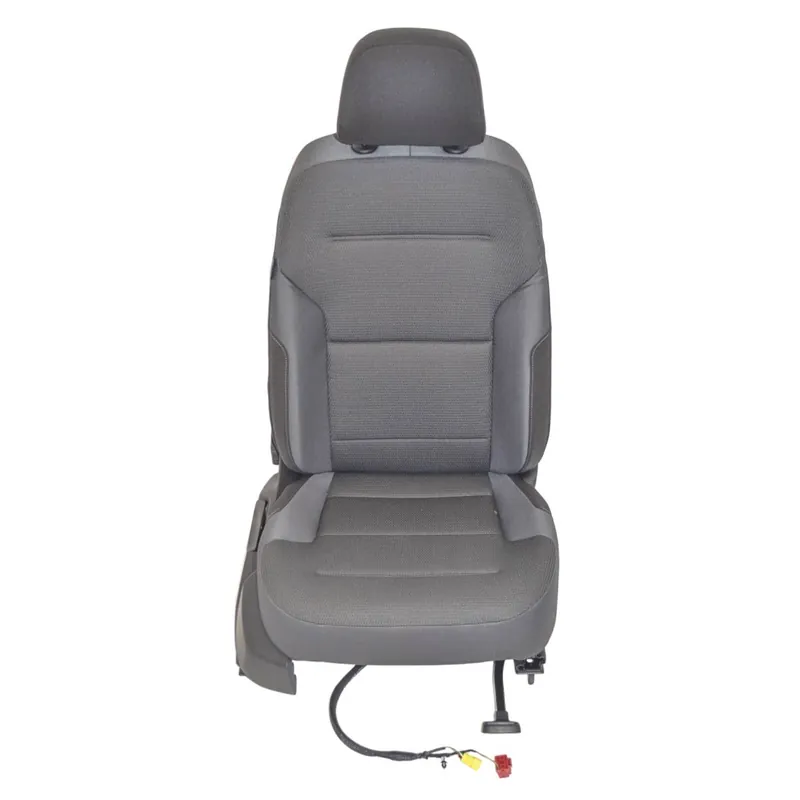 Zlevněný sedadlo spolujezdce - látka VW Golf VII 5G0 lift