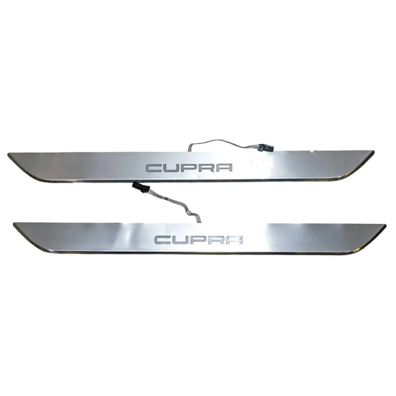 nástupní prahová lišta - sada 2 ks SEAT Leon Cupra 5FA5F4947417D5F4947417E - poškozené Víkendová Akce