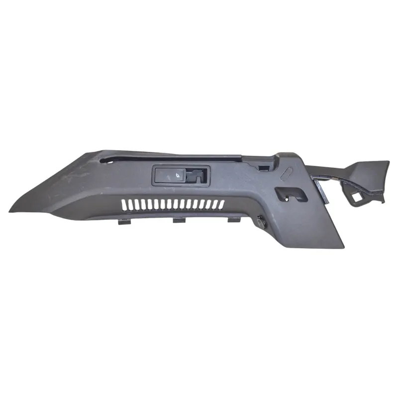 Odeslání Ihned díl dosedací plast kufru levý SEAT Leon 5FA combi5FE867761A4PK - poškrábaný