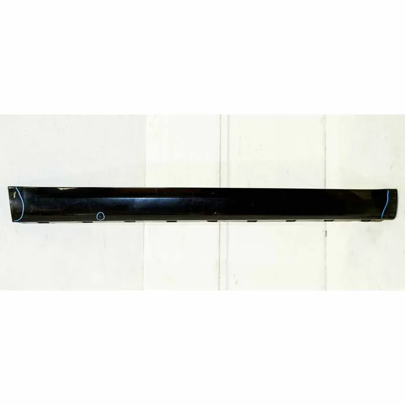 Víkendová Akce prahová lišta pravá ŠKODA Yeti 5L0 lift5L0853855BF9R - lehce poškrábaná