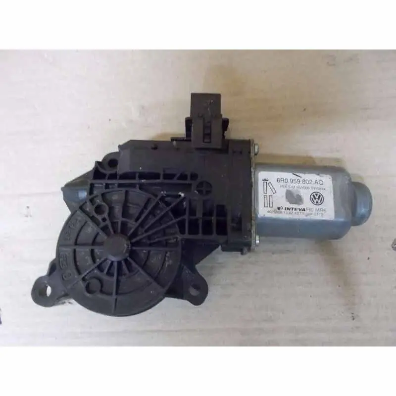 motorek stahování oken pravý VAG6R0959802AQ Hit Sezóny