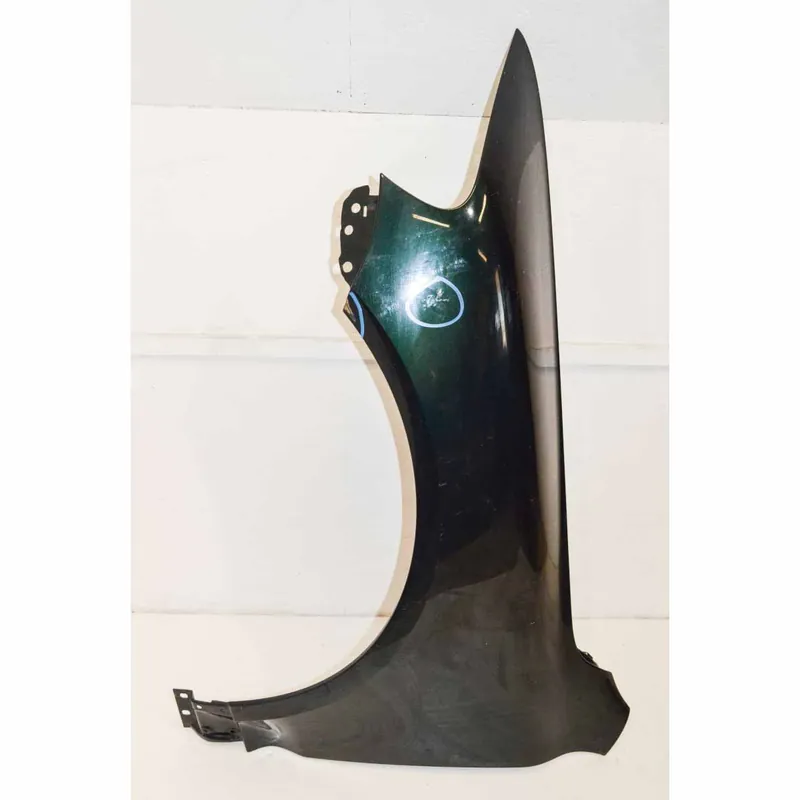 blatník přední levý VW Touareg 7LA 2003-20077L6821105B - poškozený Expresní Doručení